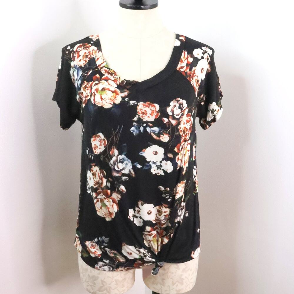 Sheila Rose Nadine West Women’s M Black Floral Stretch Tie-Front Rayon Tee (New)